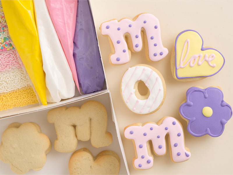 Celebrate The Momma's Deluxe Cookies To Decorate Kit