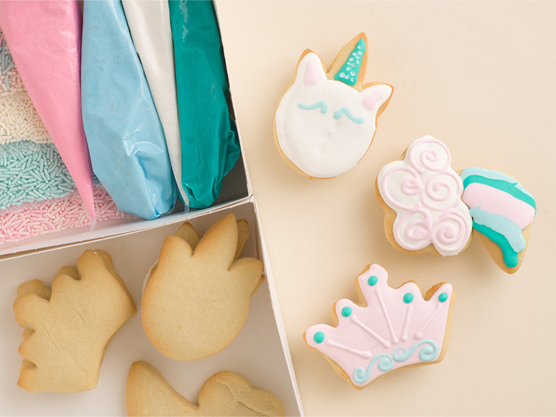Unicorns and Fairytales Deluxe Cookies To Decorate Kit
